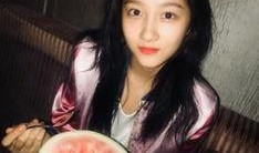 hannahowo吃瓜照片,揭秘明星日常生活中的真实瞬间