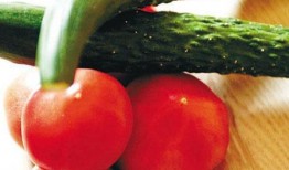 佛手瓜黄瓜西红柿一起吃,营养美味健康搭配新主张”