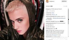 剪头发吃瓜群众,围观群众的热闹一幕