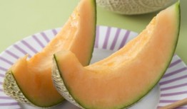 家里吃哈密瓜的视频教程,家庭版视频教程详解