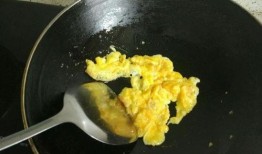 吃瓜鸡蛋打汤,吃瓜鸡蛋打汤，营养滋补的养生佳品