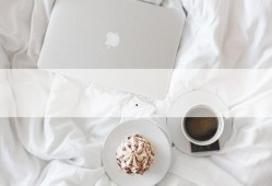 桥头吃瓜大爷视频