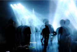 酒吧吃瓜故事,一场吃瓜故事的狂欢